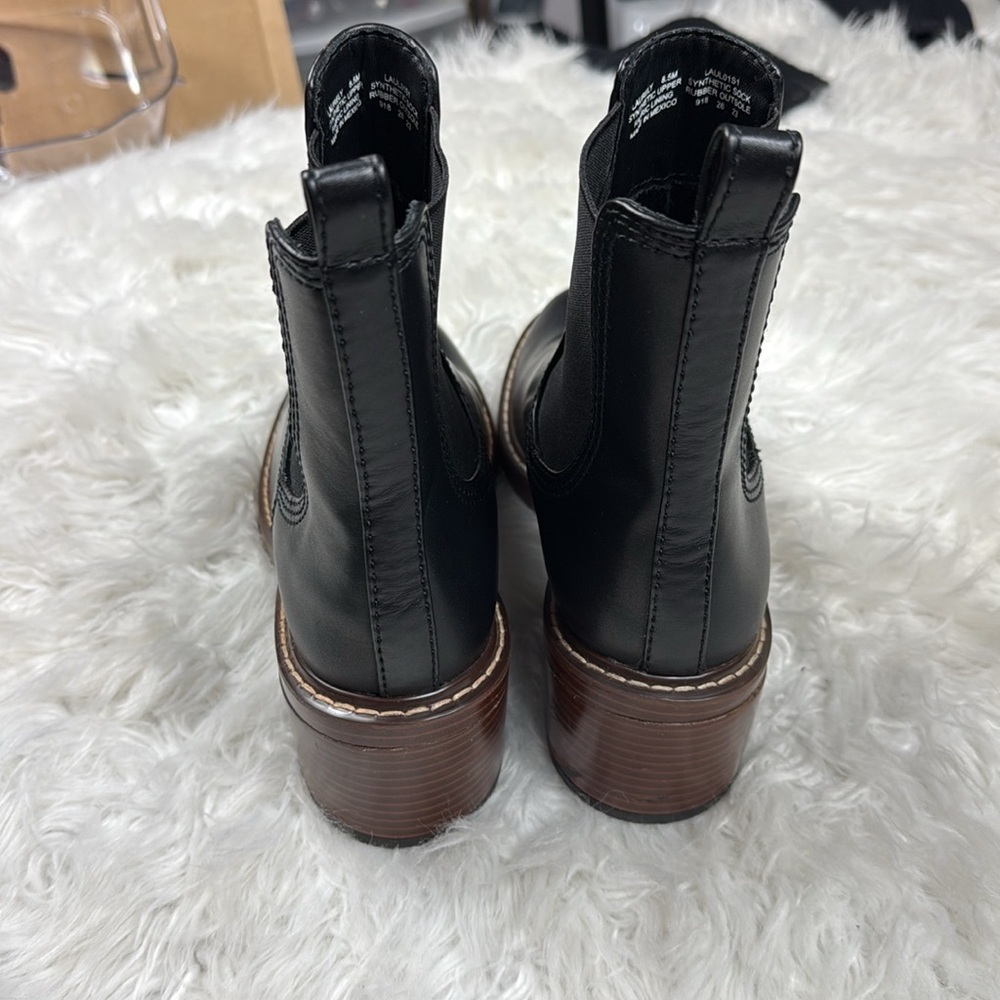 Steve Madden Black Leather Ankle Booties - Picture 3 of 6